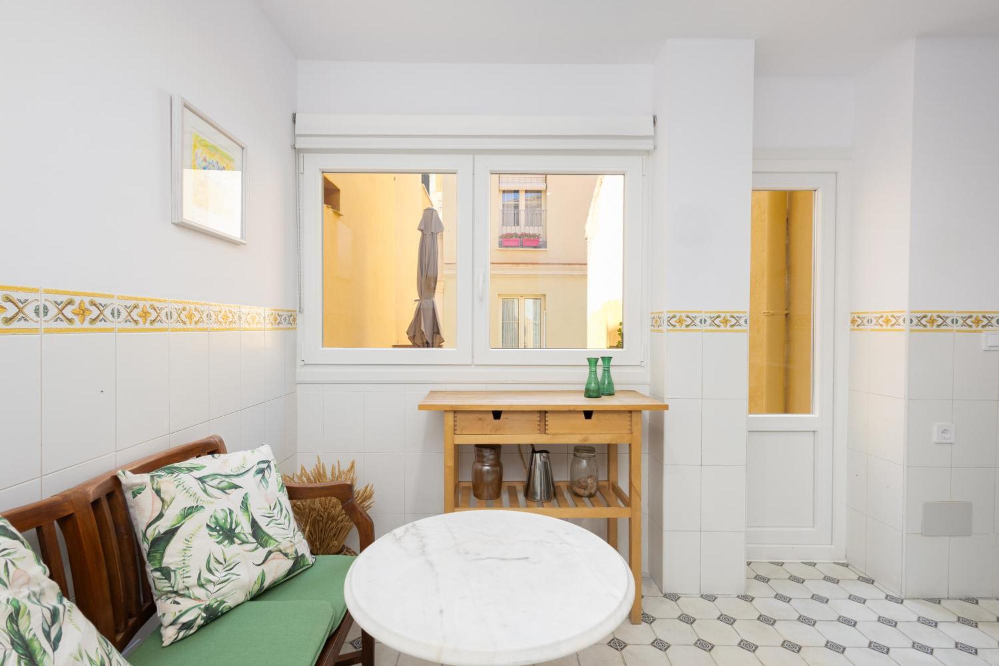 C92 - Rustic Two Bedrooms Apartment With Terrace Málaga Extérieur photo